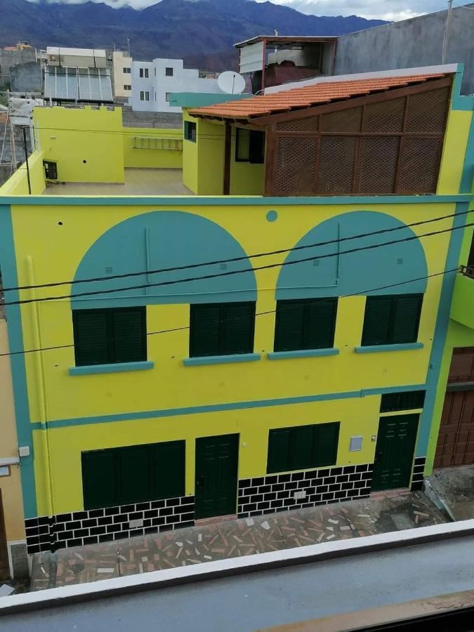 Residencial Chez Flor Lejlighed Porto Novo Eksteriør billede